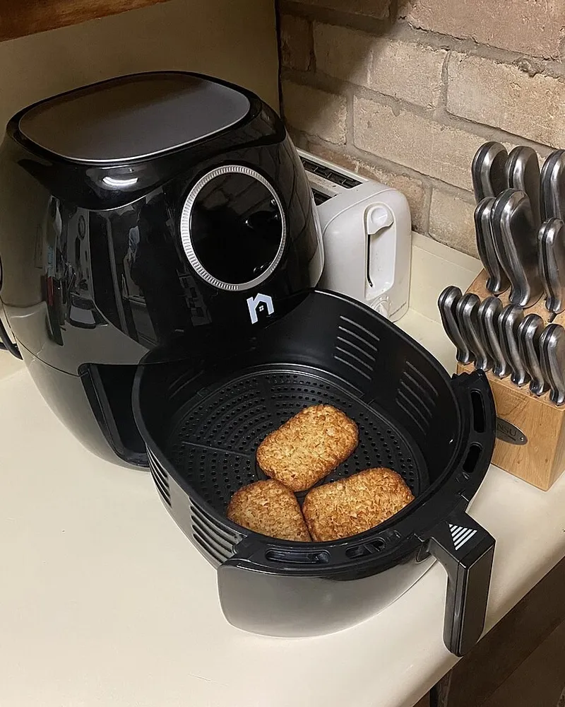 Illustrative photo of air fryer, not the exact Cosori Lite 2.1-Quart Mini