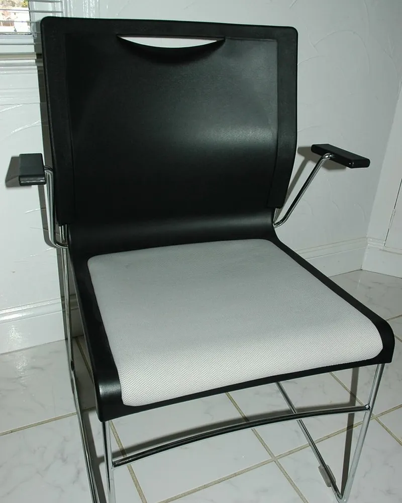 Illustrative photo of office chair, not the exact Sihoo Doro C300