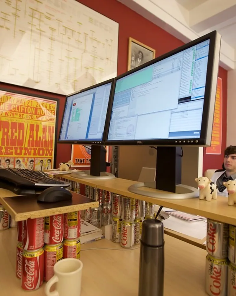 Illustrative photo of standing desk, not the exact FlexiSpot Comhar Standing Desk with Drawer