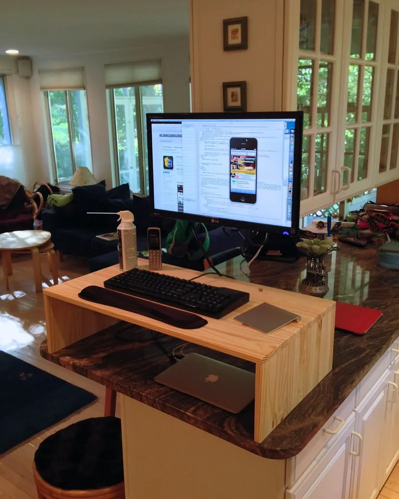 Illustrative photo of standing desk, not the exact FlexiSpot E5