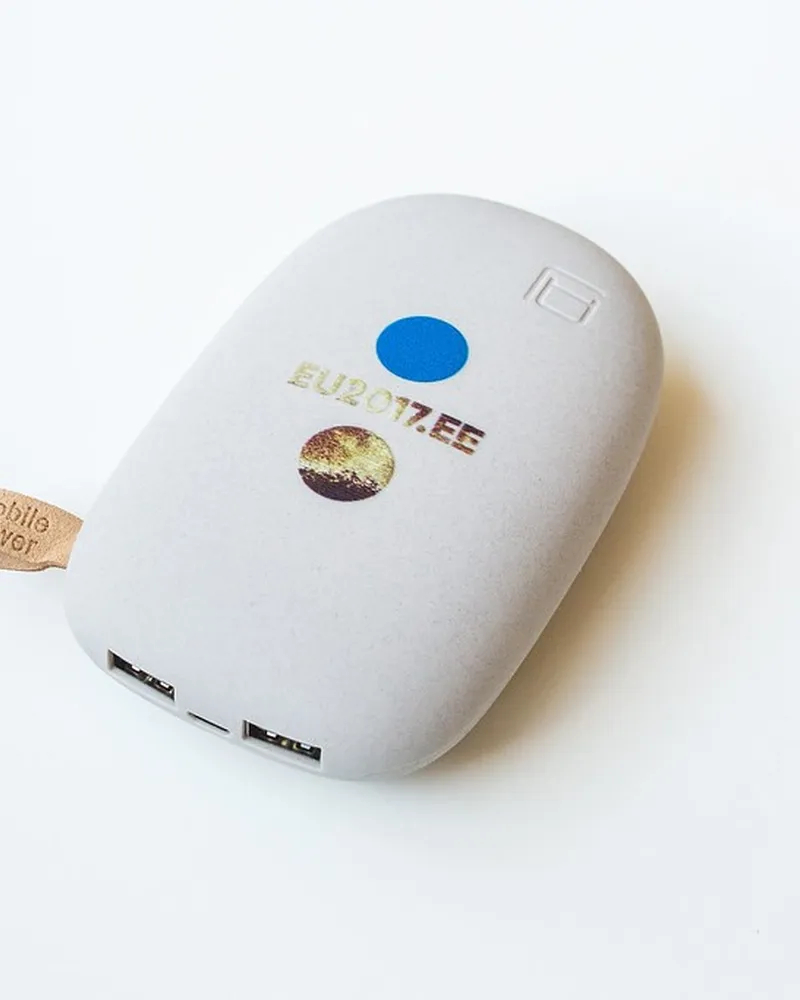 Illustrative photo of power bank, not the exact Baseus Bipow 20,000mAh