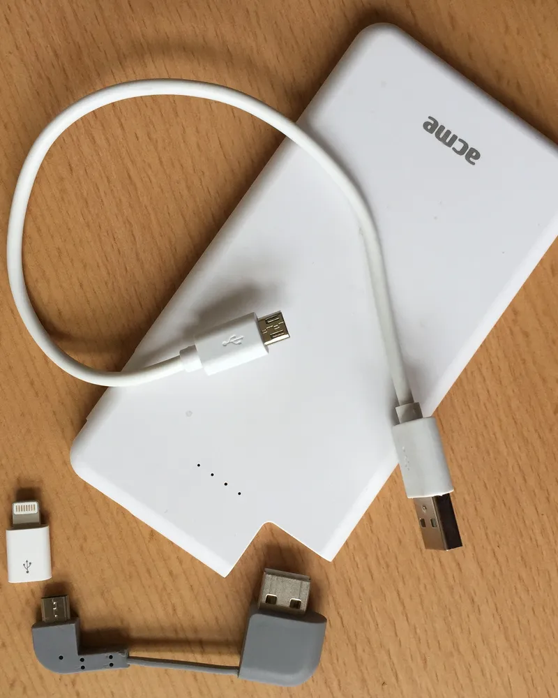 Illustrative photo of power bank, not the exact Anker 621 MagGo 5,000mAh