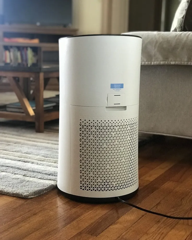 Illustrative photo of a air purifier, not the exact Coway Airmega Mighty (AP-1512HH)