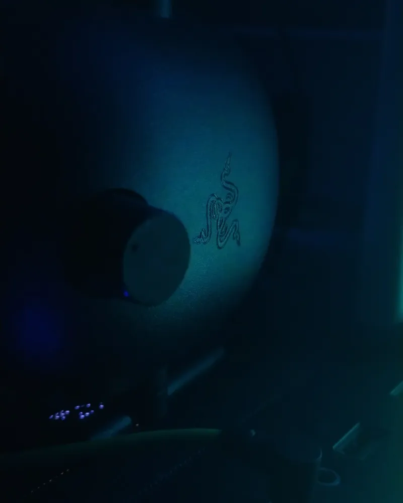 Illustrative photo of a headset, not the exact Razer BlackShark V3 Pro