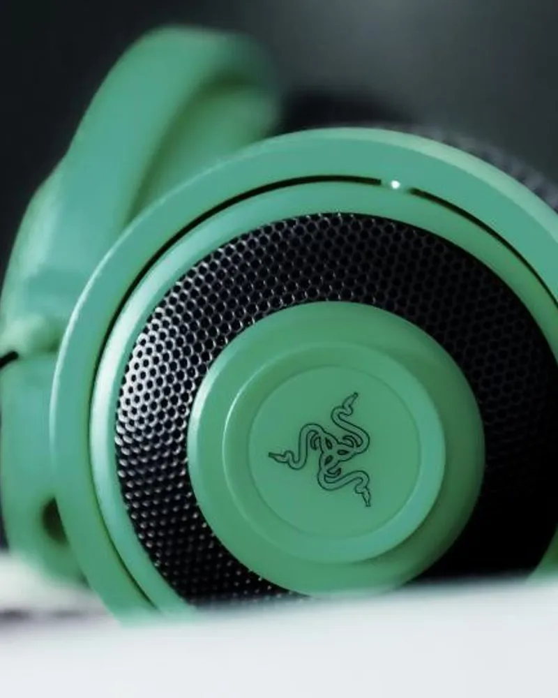 Illustrative photo of a headset, not the exact HyperX Cloud III S Wireless