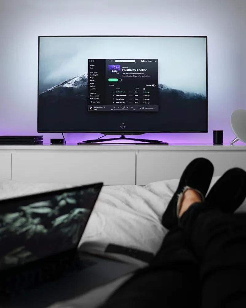 Illustrative photo of a tv, not the exact LG G6 OLED